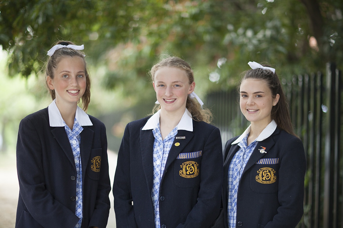 girls school students